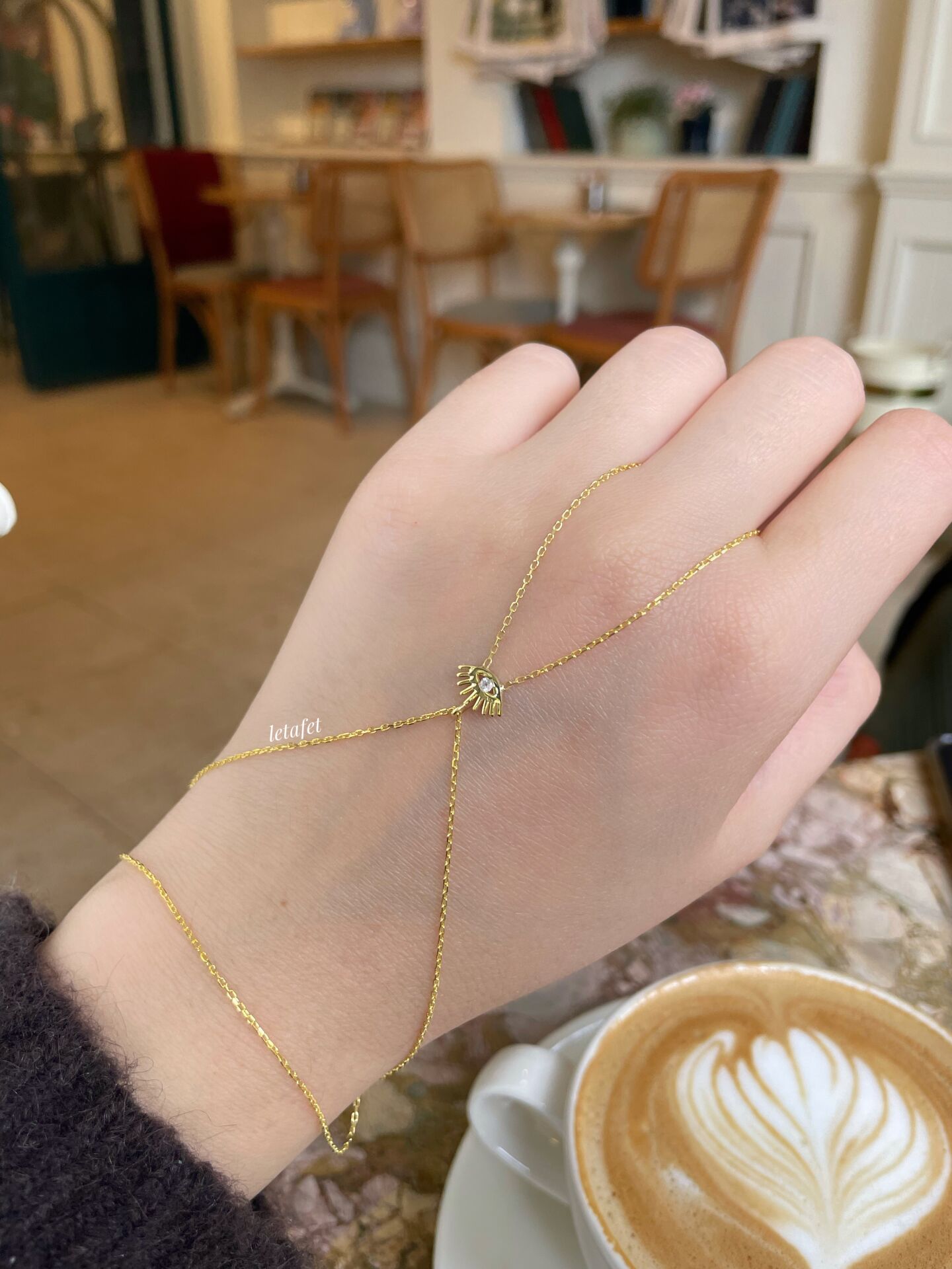 Göz Gümüş Şahmeran