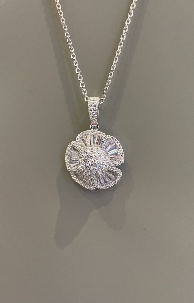 Baget Çiçek Gümüş Kolye