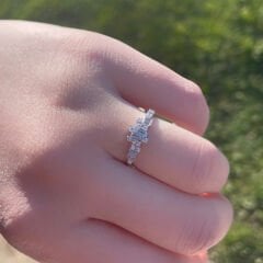 Baget Geçişli Gümüş Yüzük