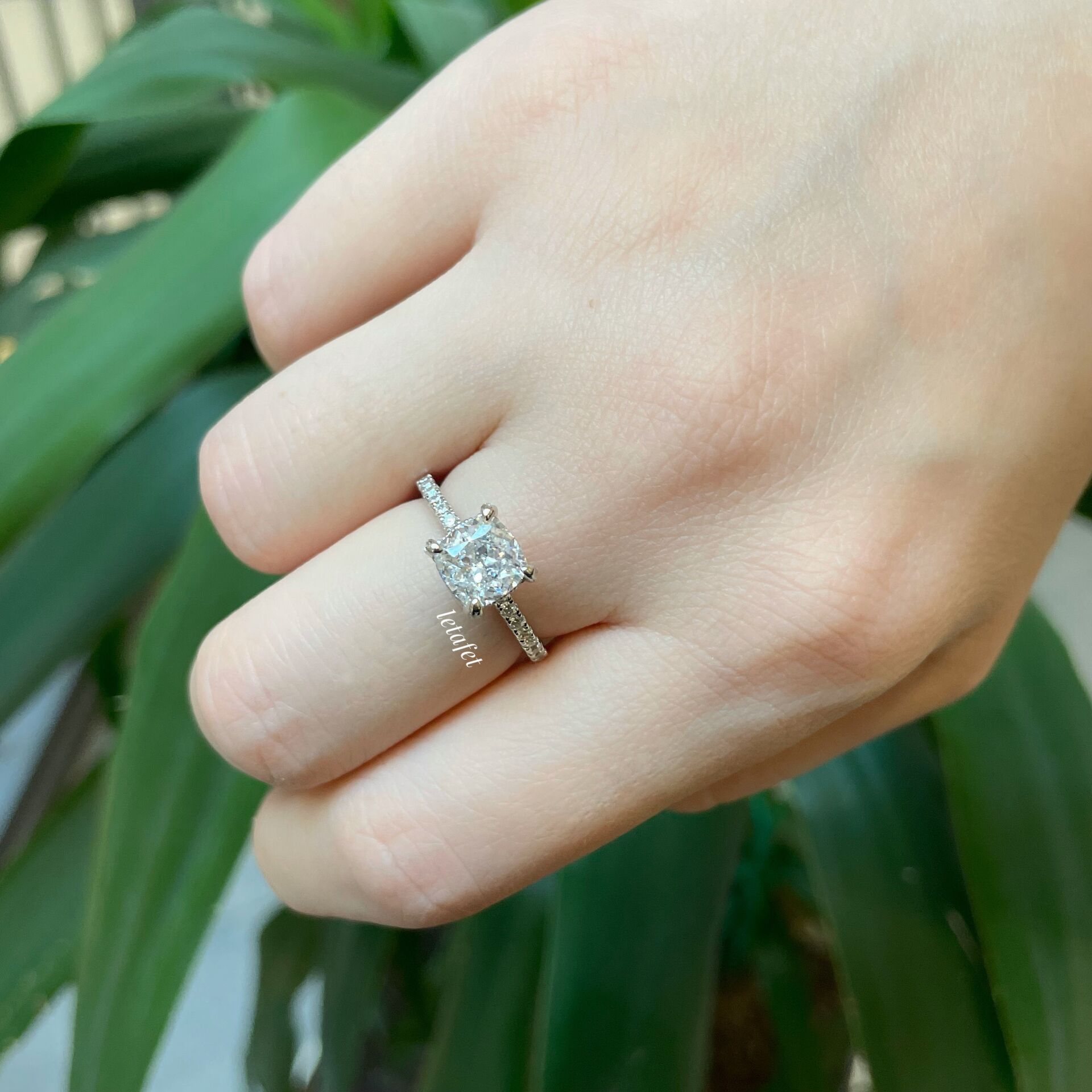 Mozanit Kare Taşlı Gümüş Yüzük