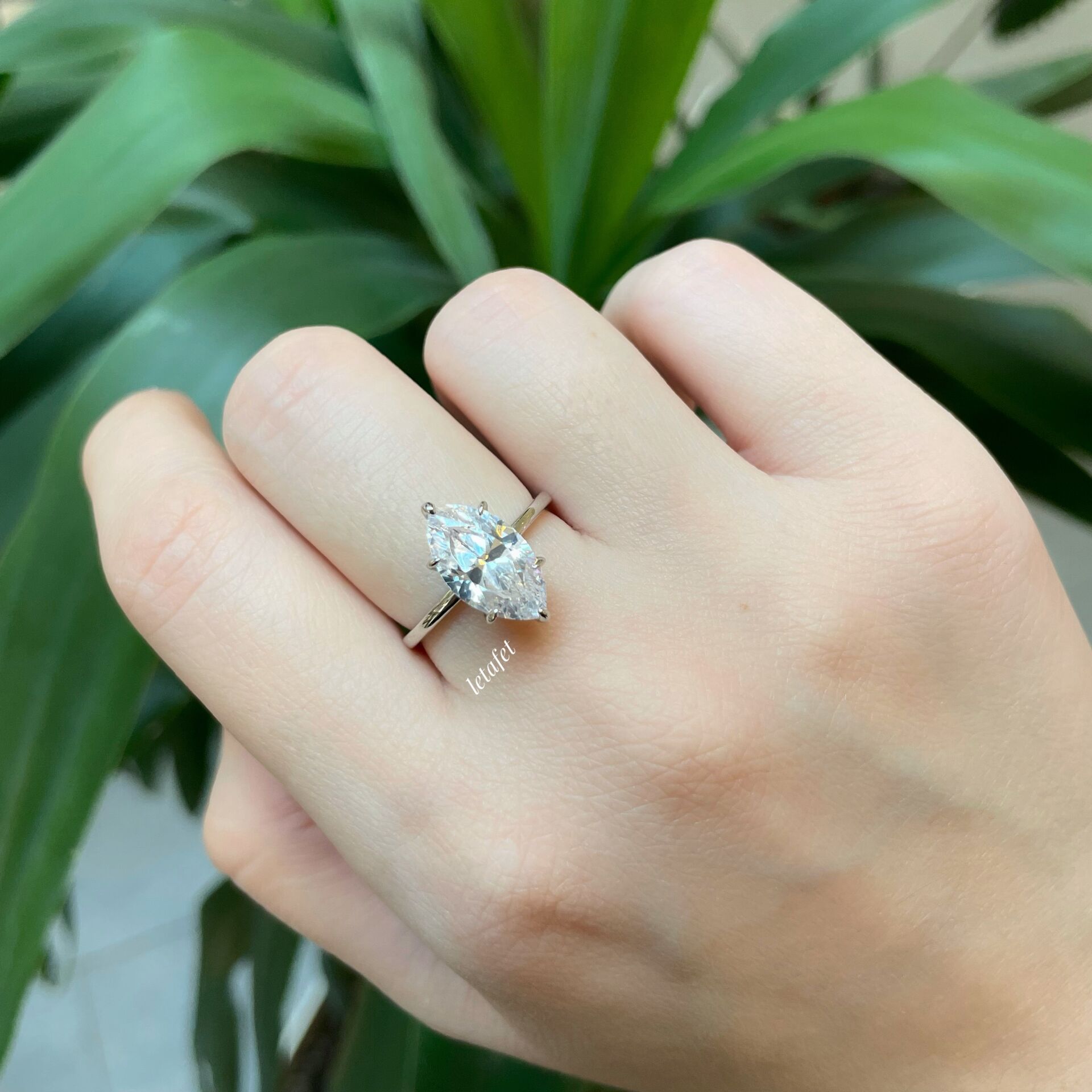 Mozanit Markiz Kesim Taşlı Gümüş Yüzük