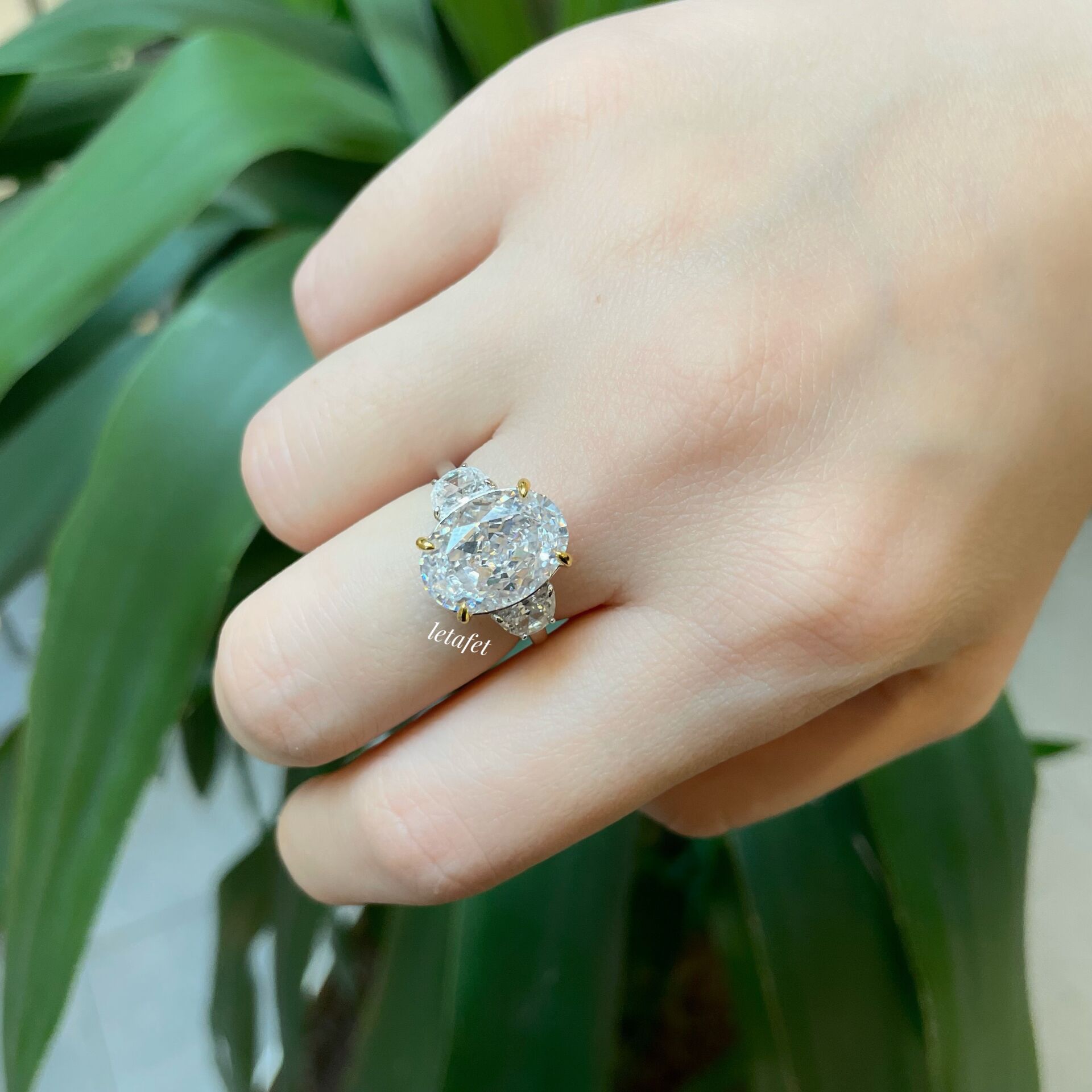 Mozanit Oval Kesim Gümüş Yüzük