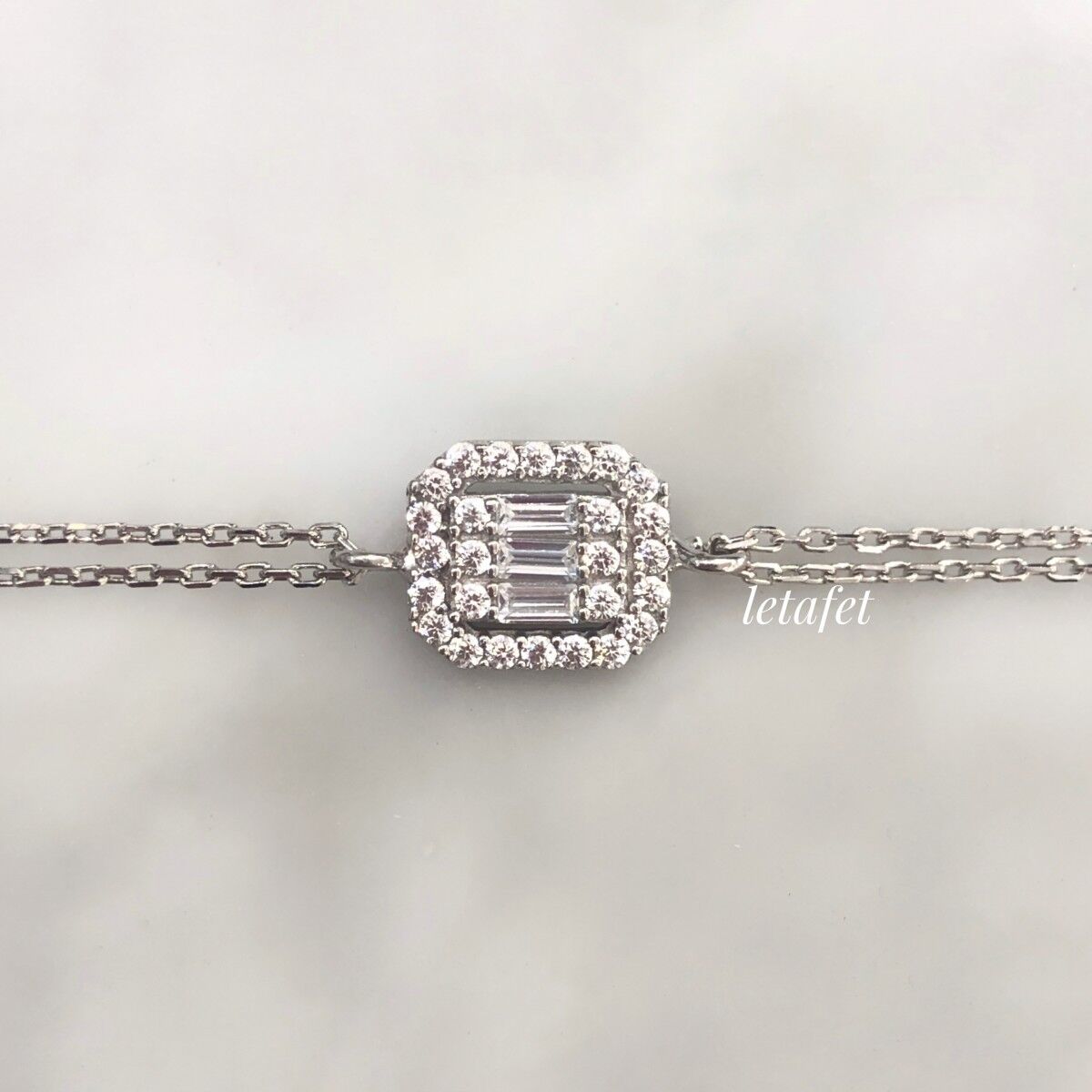 Beyaz Baget Bileklik