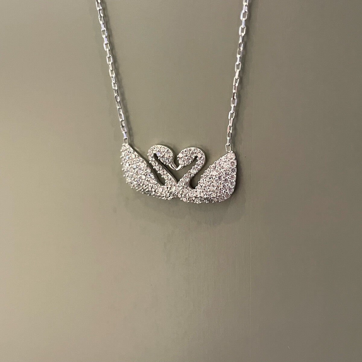 Kuğu Taşlı Gümüş Kolye