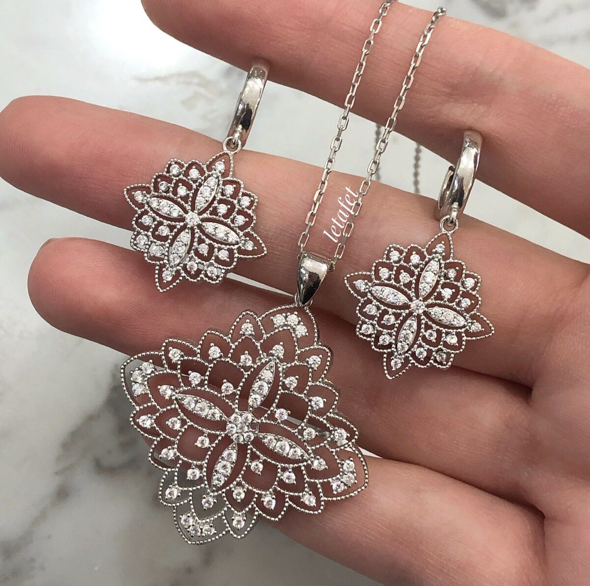 Türk Motifi Set Beyaz