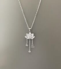 Lotus Mineli Gümüş Kolye