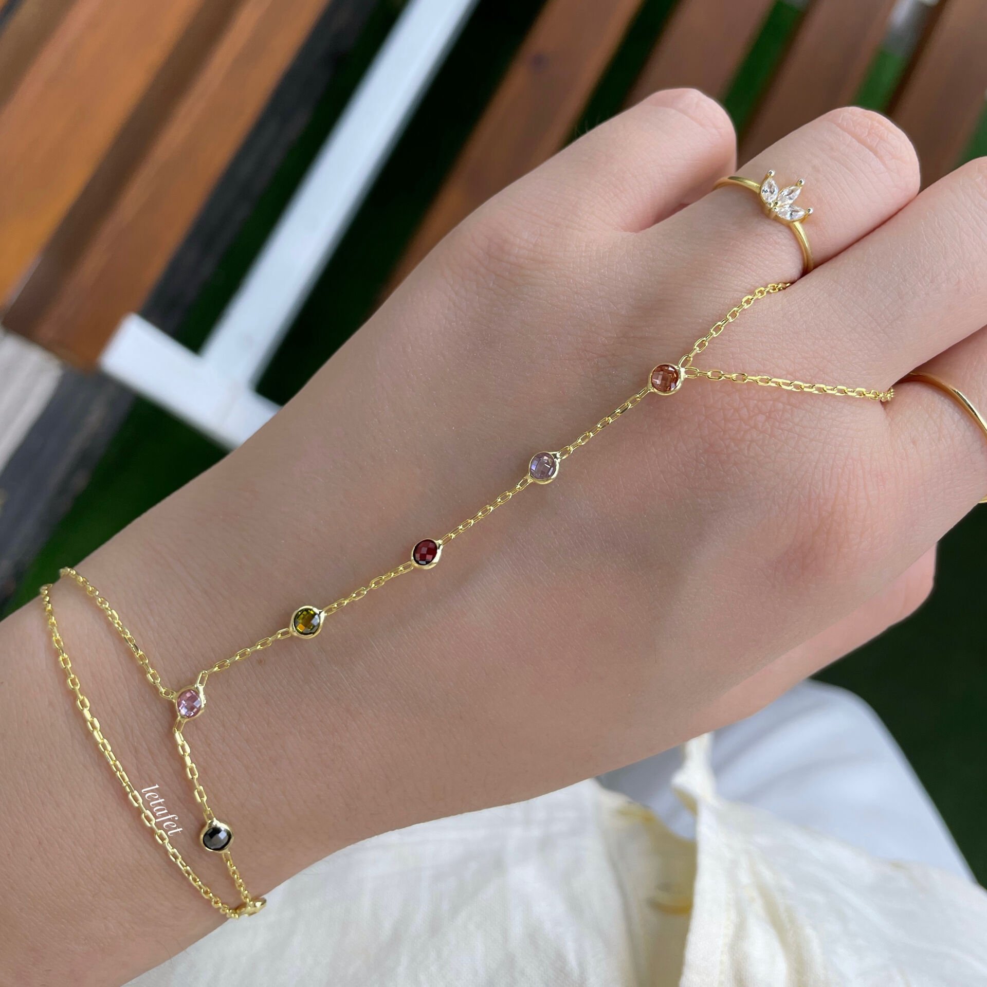 Sıralı Renkli Taşlı Gümüş Şahmeran