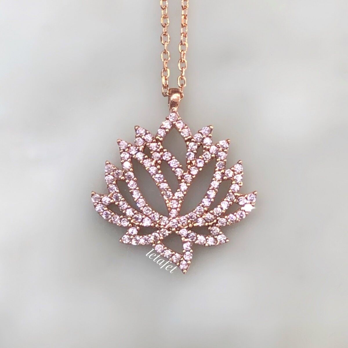 Lotus Çiçeği Gümüş Kolye Pembe