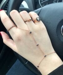 Sıralı Siyah Taşlı Gümüş Şahmeran