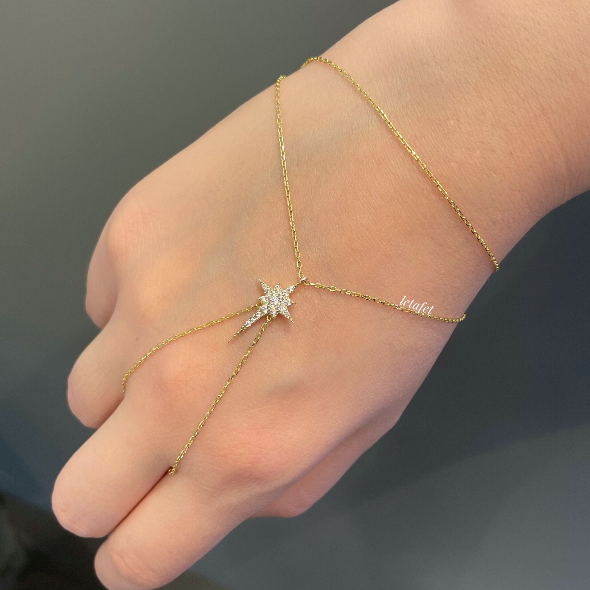 Kuzey Yıldızı Gümüş Şahmeran