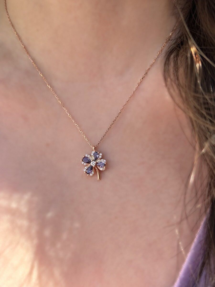 Yonca Gümüş Kolye Mor Taşlı